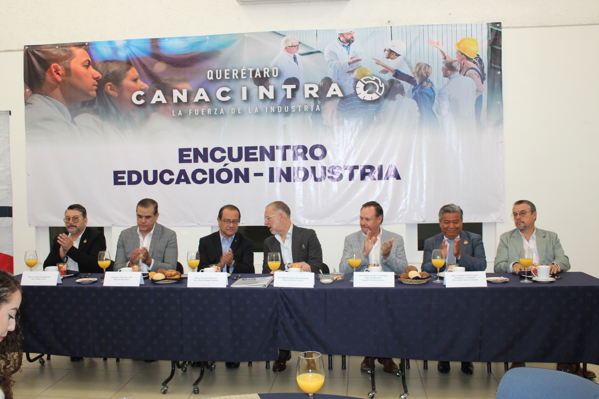 Celebra CANACINTRA encuentro entre el Sector Industrial y el Sector Educativo.
