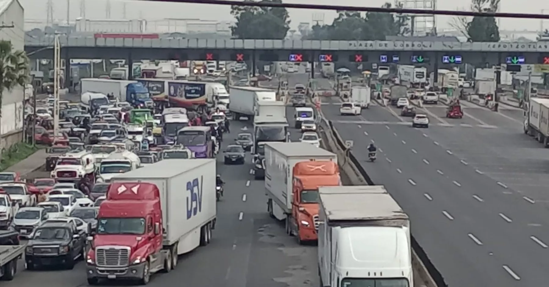 Capufe reporta la normalización en la autopista México - Querétaro tras 21 horas de bloqueo