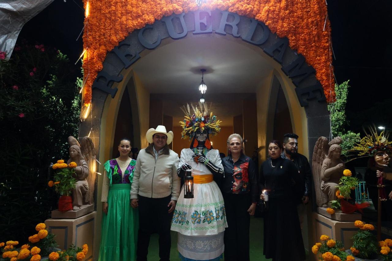 Miles de familias celebraron con orgullo el Festival “Entre Calaveras y Recuerdos 2025”